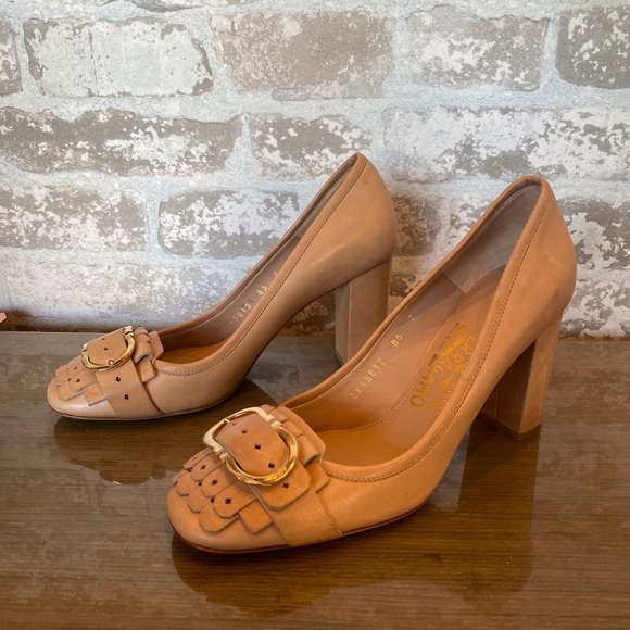 Salvatore Ferragamo Beige Leather Elga Fringe Block Heel Pumps - Picture 3 of 8